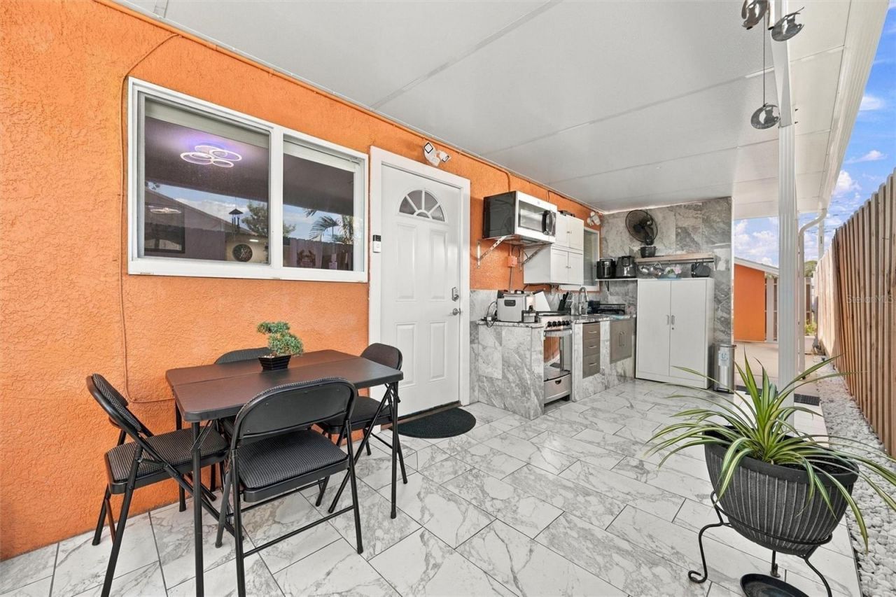 6625 Mauna Loa Boulevard , Sarasota, FL 34241 Photo