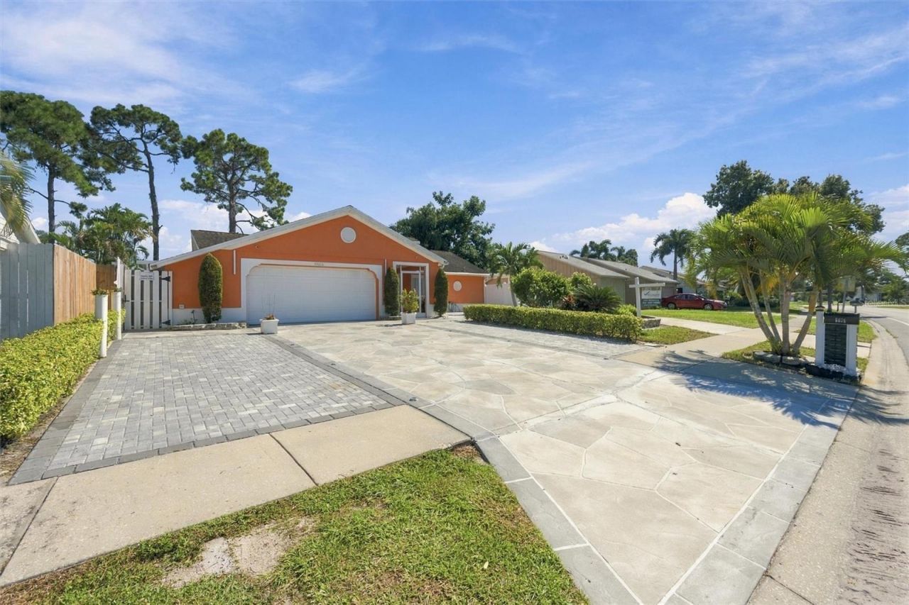 6625 Mauna Loa Boulevard , Sarasota, FL 34241 Photo