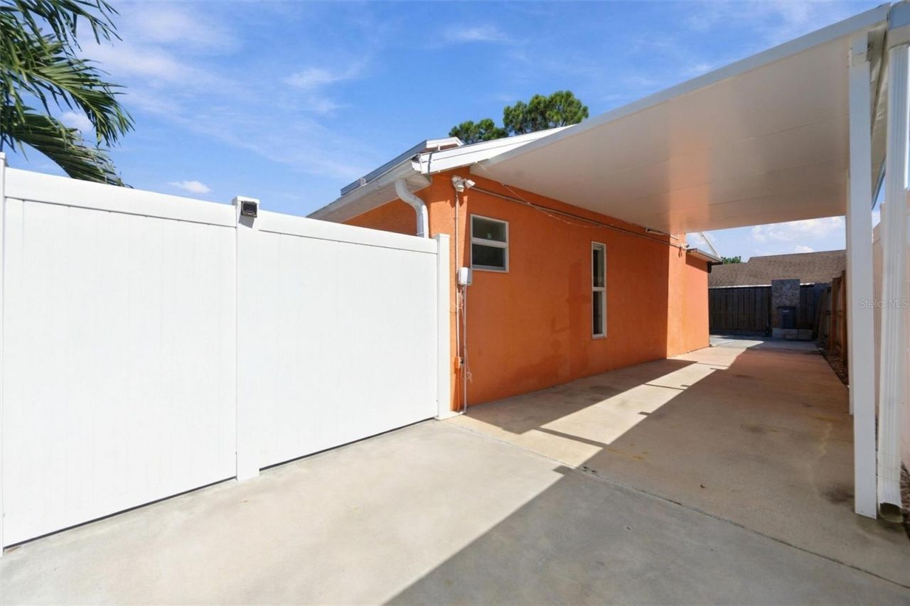 6625 Mauna Loa Boulevard , Sarasota, FL 34241 Photo