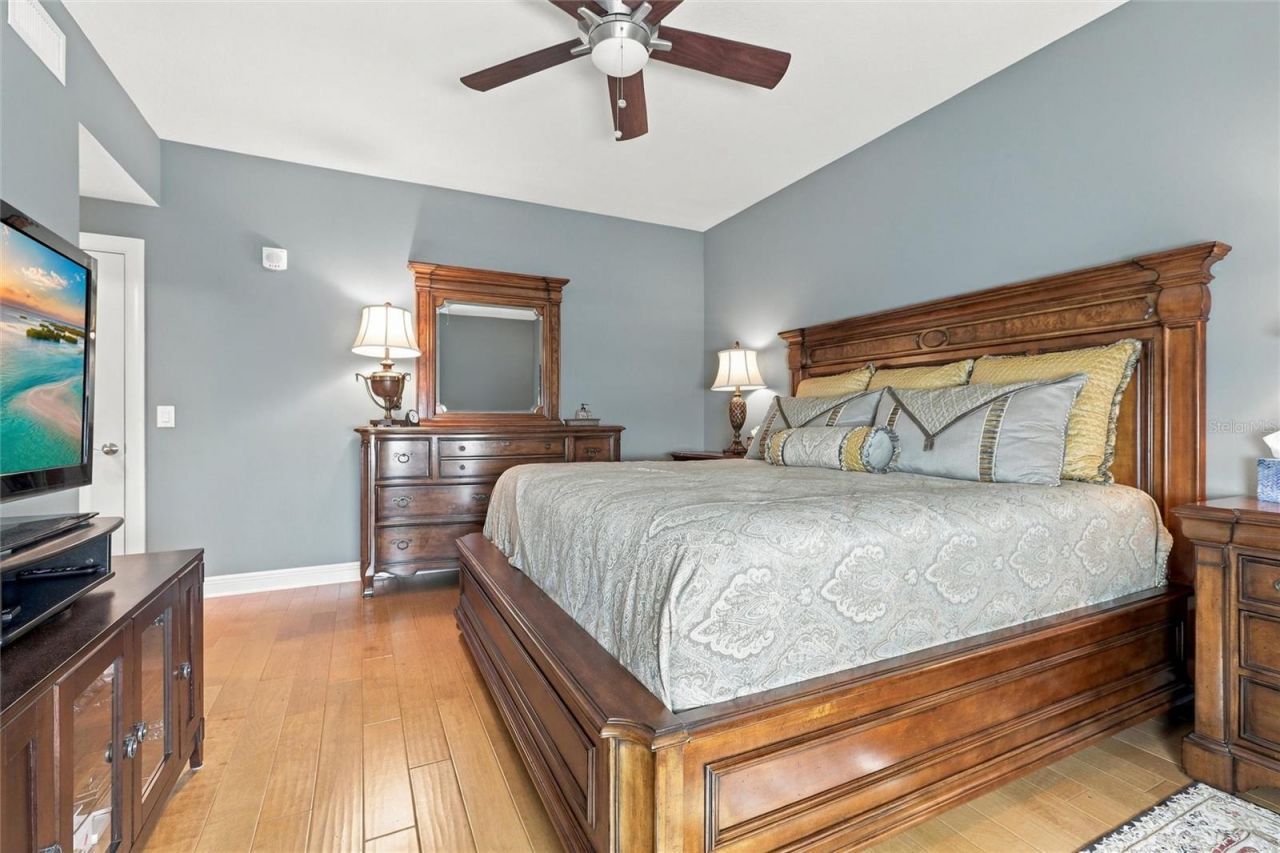 800 N Tamiami Trail, Unit 608, Sarasota, FL 34236 Photo