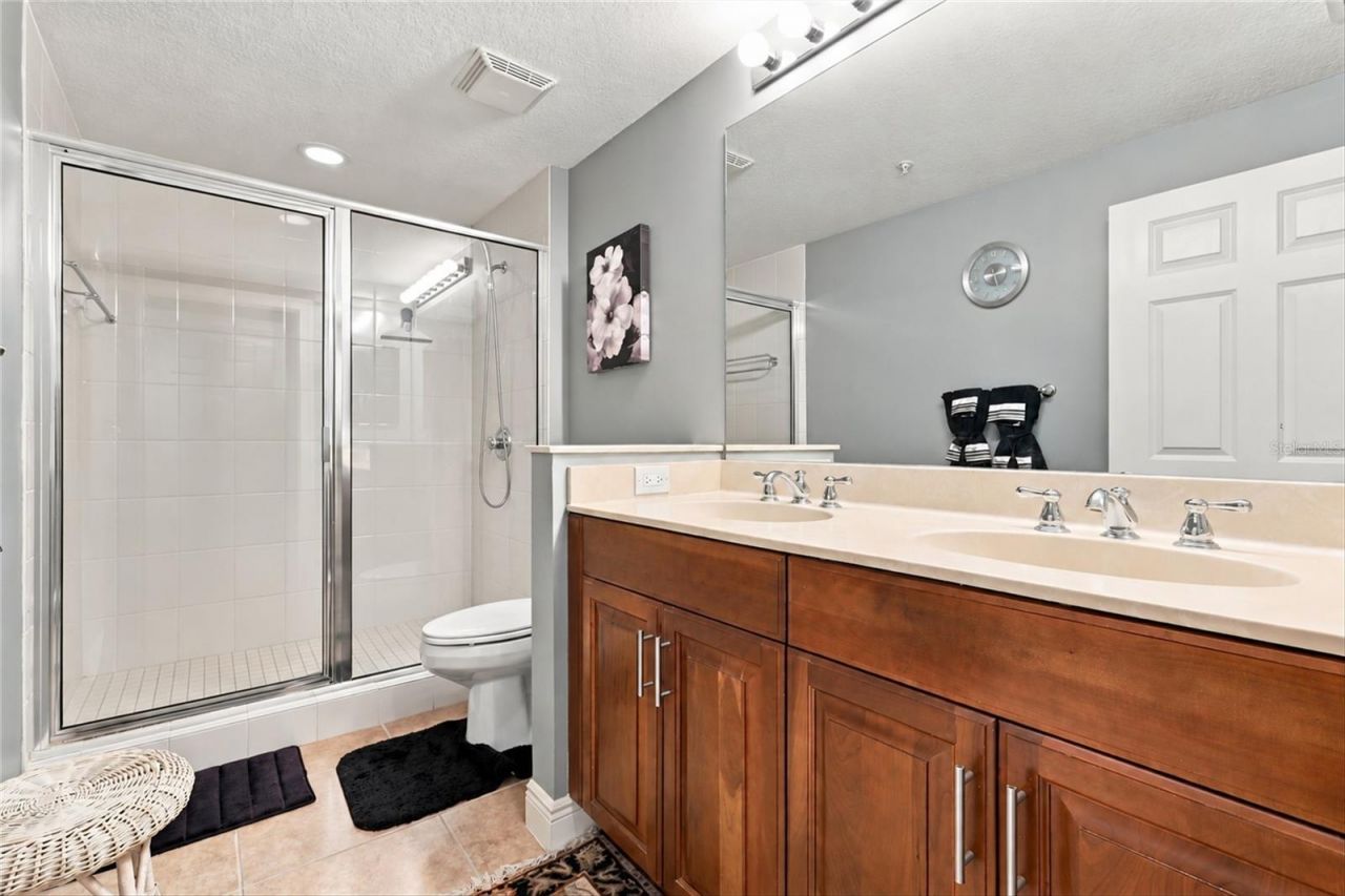 800 N Tamiami Trail, Unit 608, Sarasota, FL 34236 Photo