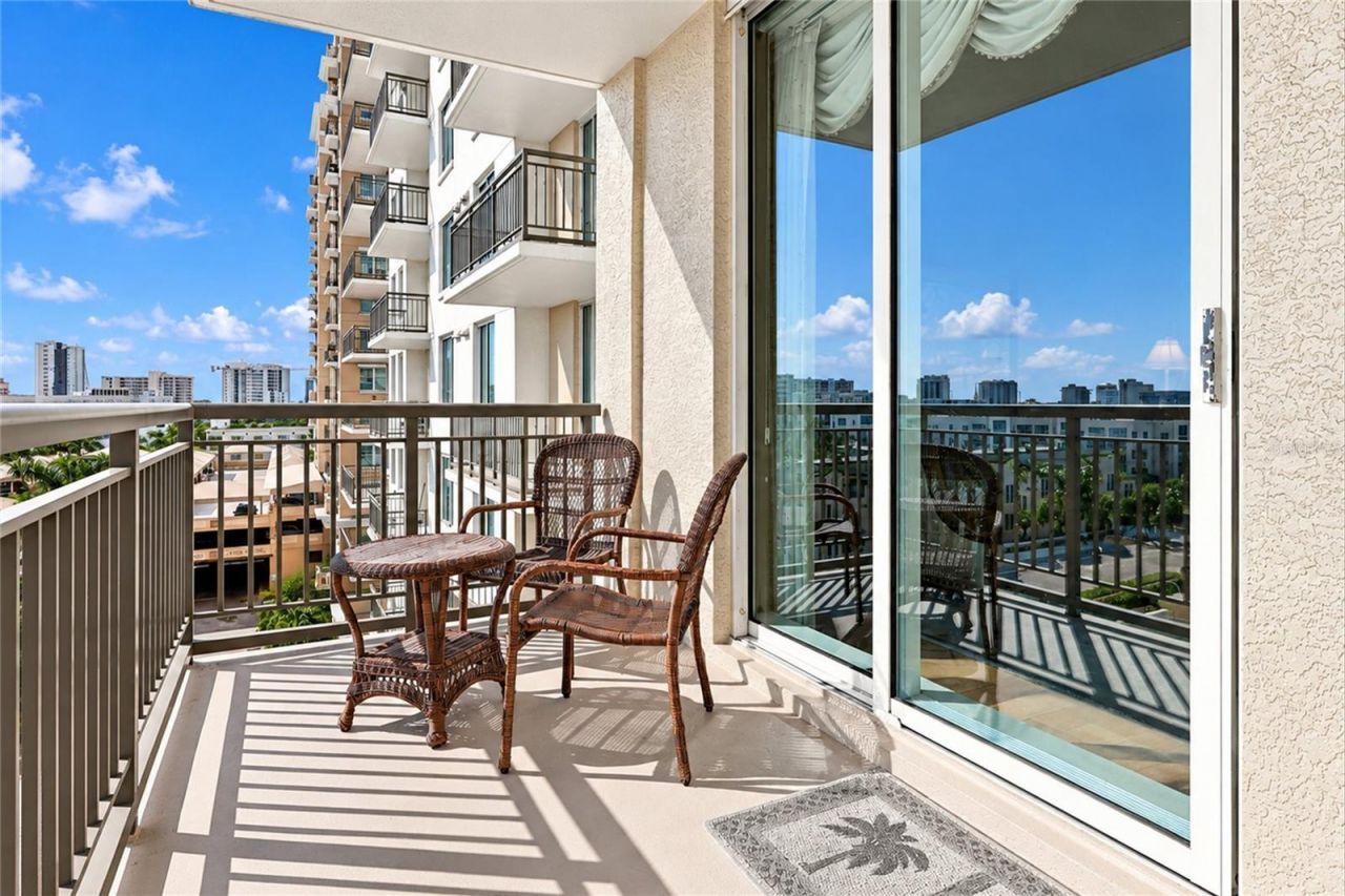800 N Tamiami Trail, Unit 608, Sarasota, FL 34236 Photo