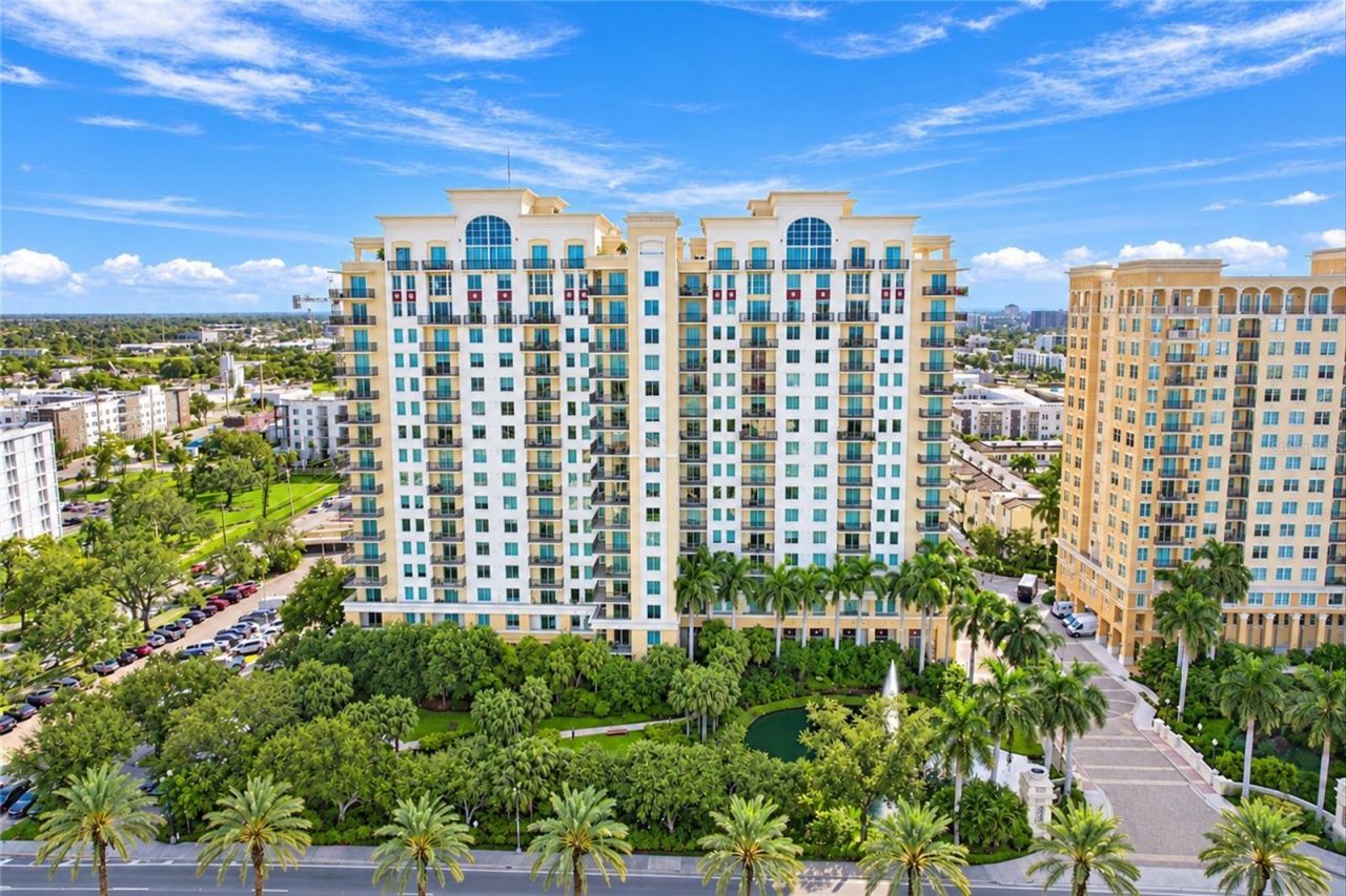 800 N Tamiami Trail, Unit 608, Sarasota, FL 34236 Photo