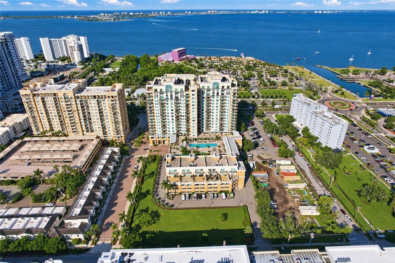 800 N Tamiami Trail, Unit 608, Sarasota, FL 34236 Photo