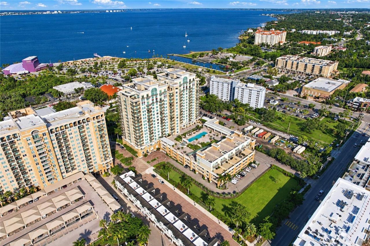 800 N Tamiami Trail, Unit 608, Sarasota, FL 34236 Photo