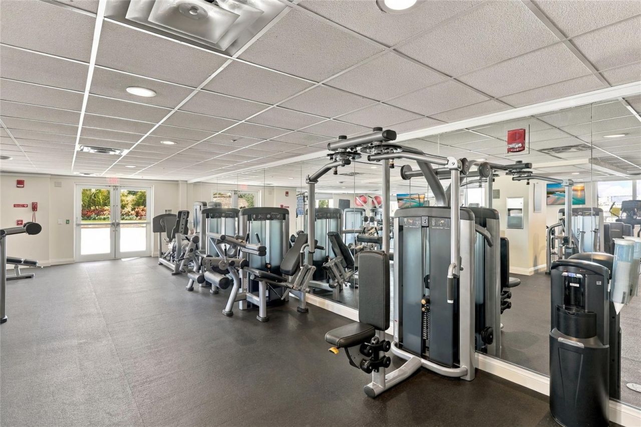 800 N Tamiami Trail, Unit 608, Sarasota, FL 34236 Photo