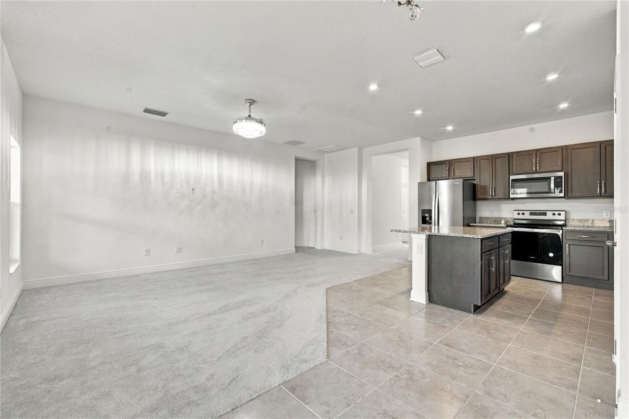 3033 54th Avenue N, Saint Petersburg, FL 33714 Photo