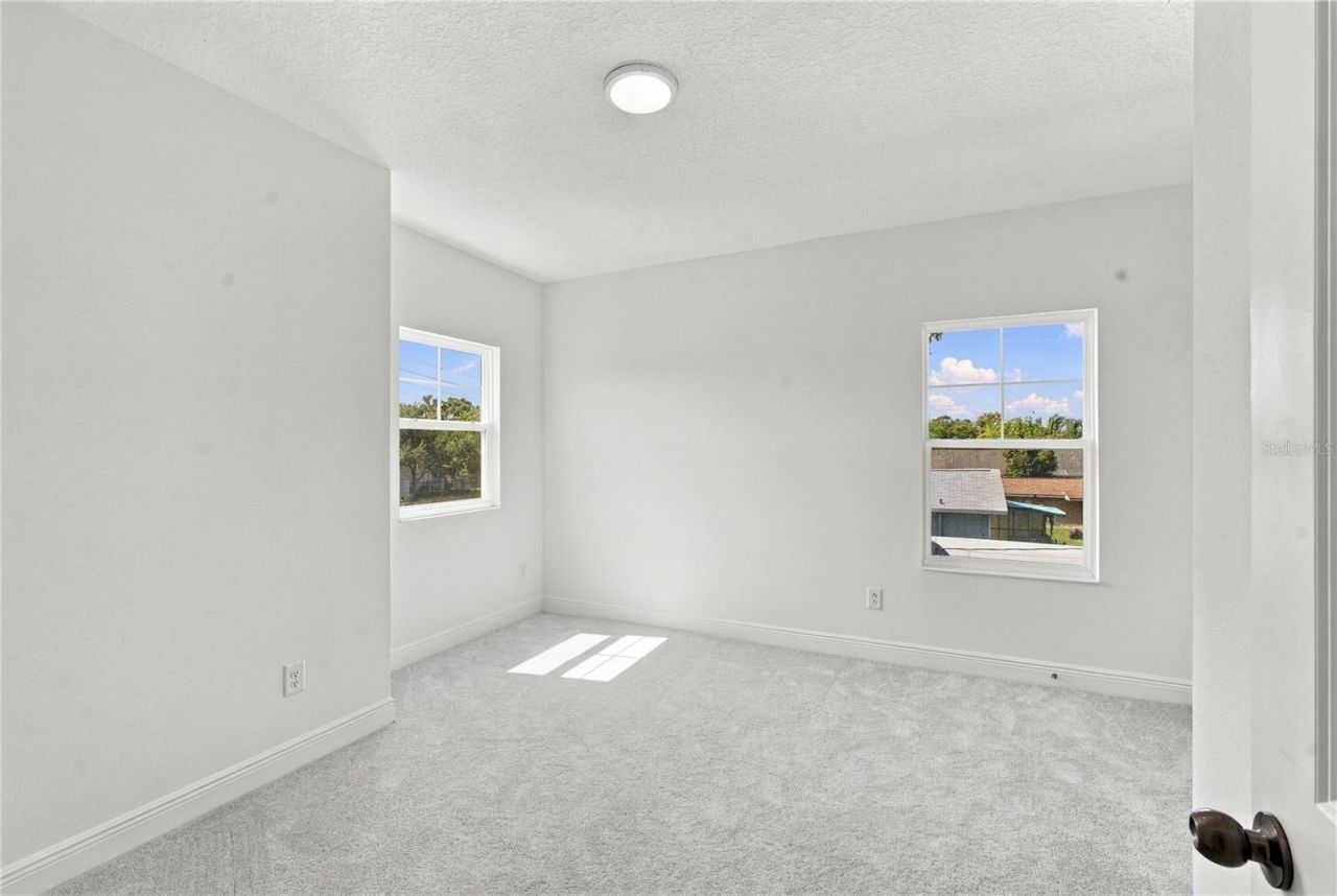 3033 54th Avenue N, Saint Petersburg, FL 33714 Photo