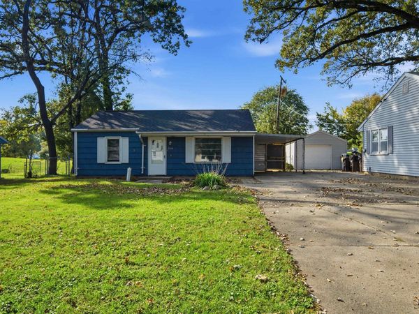 5219 N RONALD Road, Peoria, IL 61614