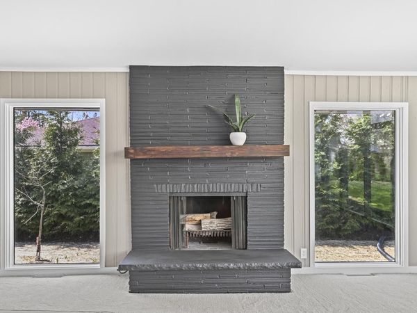9131 N Pelham PARKWAY, Bayside, WI 53217