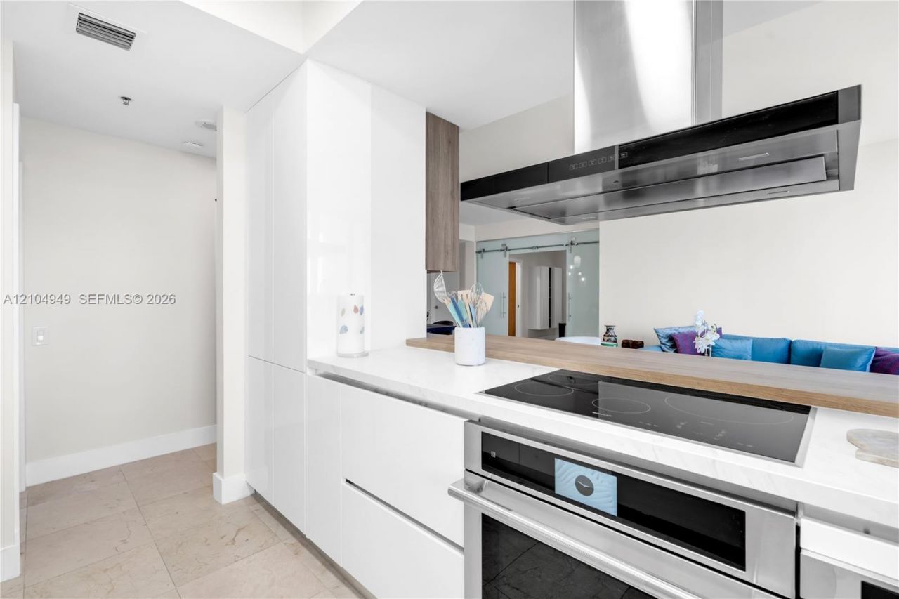 808 Brickell Key Dr , Unit 1006, Miami, FL 33131 Photo