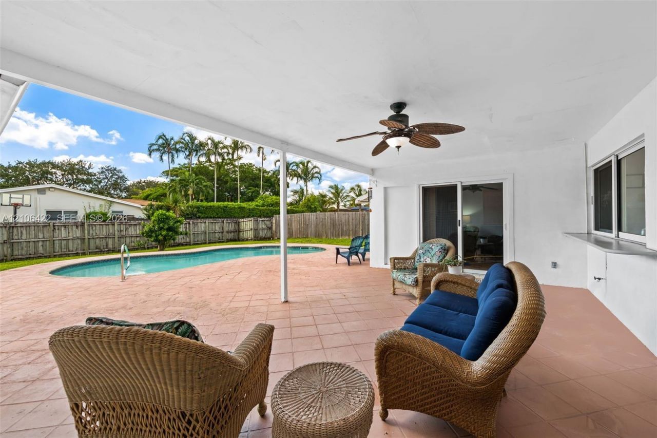 5212 Roosevelt St , Hollywood, FL 33021 Photo