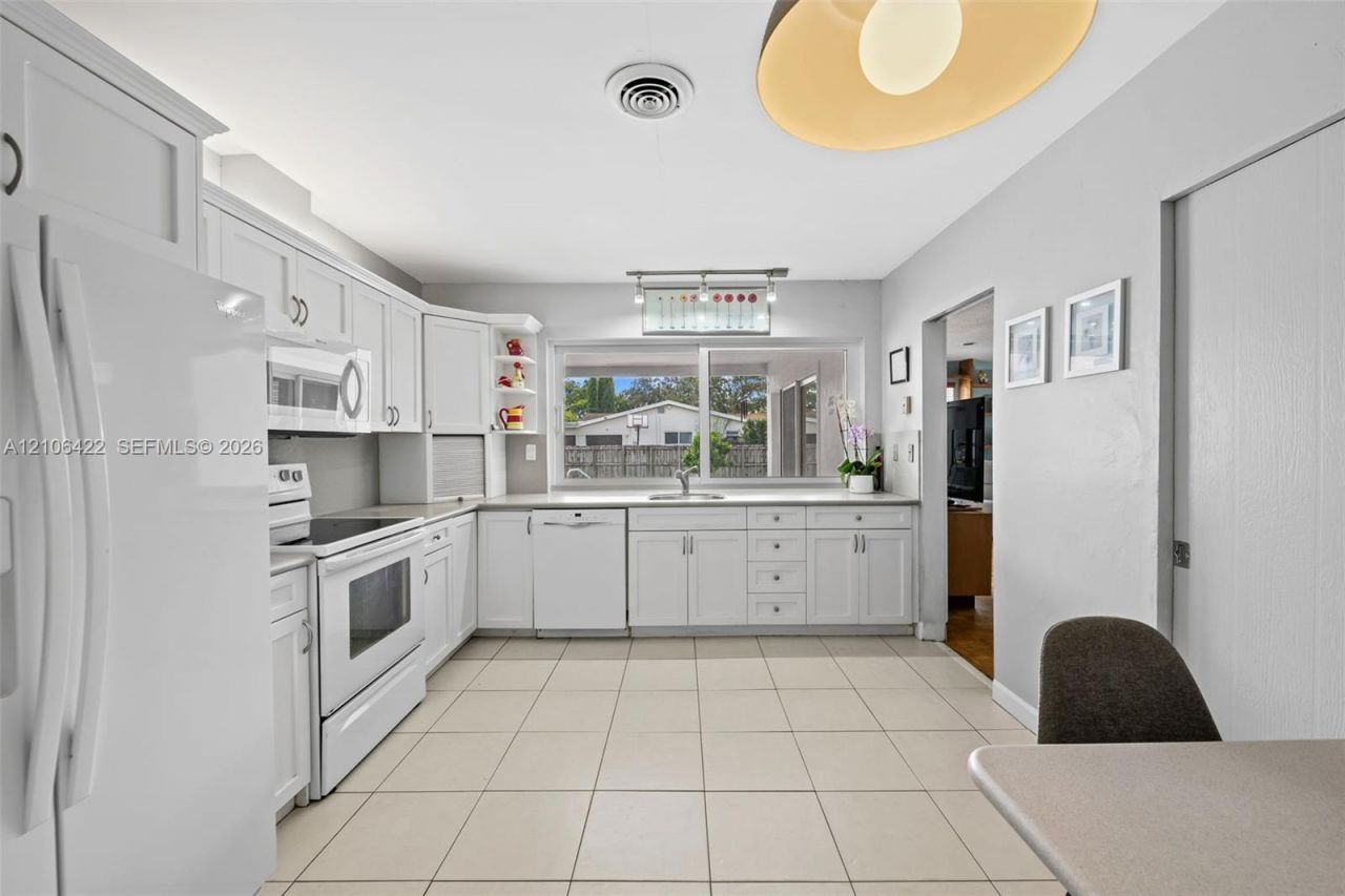 5212 Roosevelt St , Hollywood, FL 33021 Photo