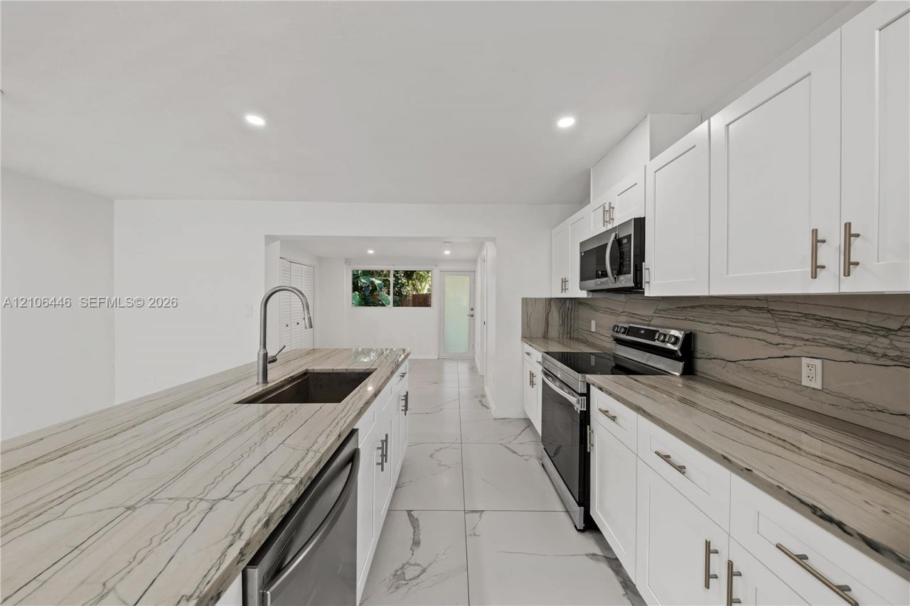 11727 SW 81 Rd , Unit 11727, Pinecrest, FL 33156 Photo