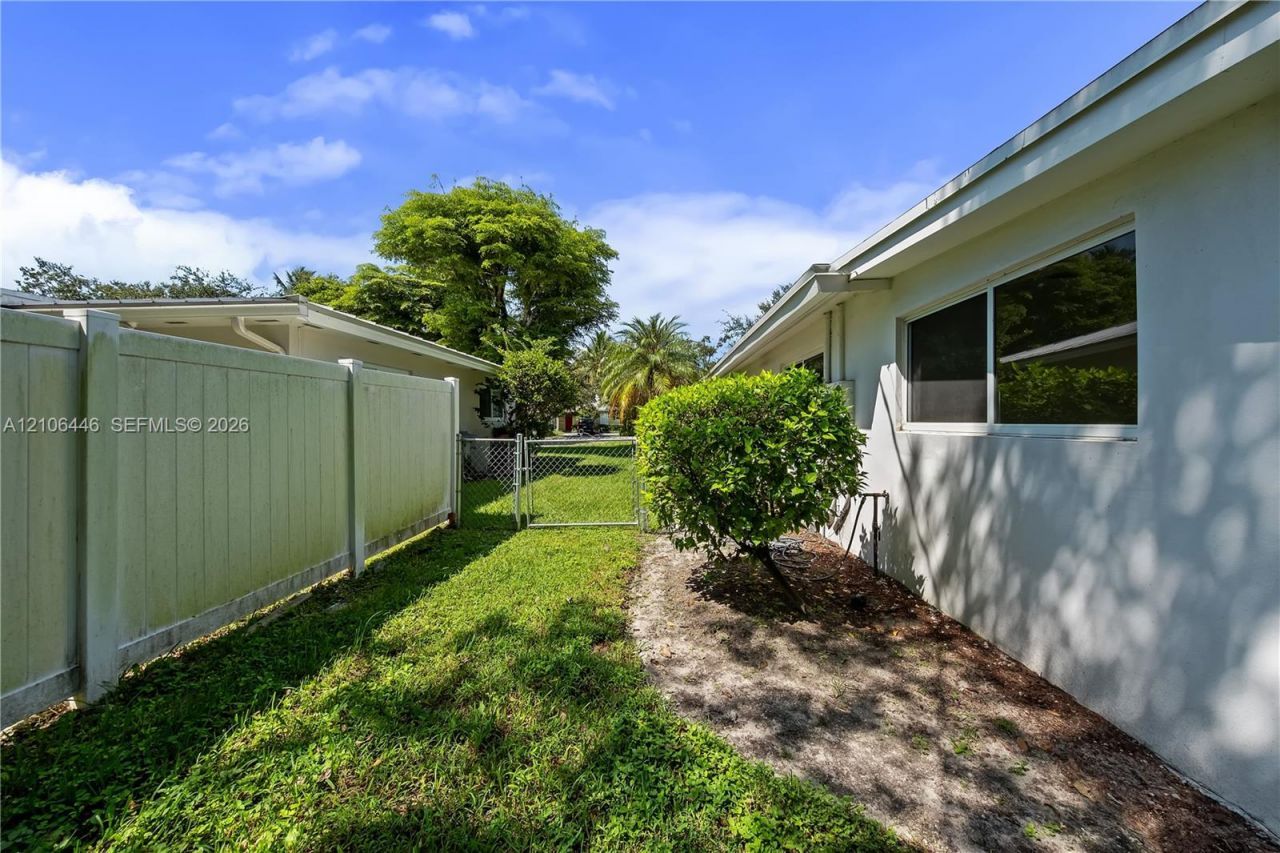 11727 SW 81 Rd , Unit 11727, Pinecrest, FL 33156 Photo