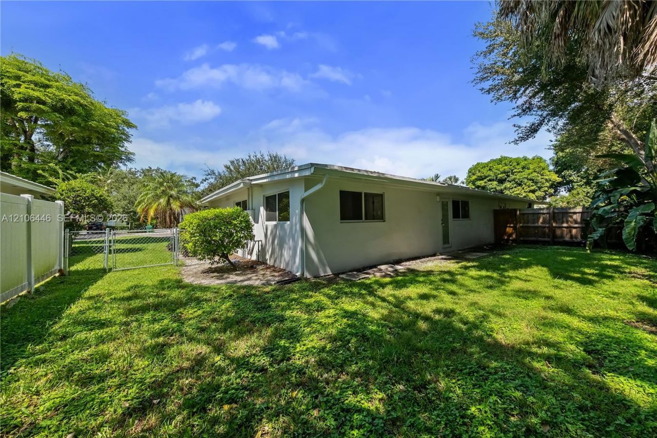 11727 SW 81 Rd , Unit 11727, Pinecrest, FL 33156 Photo