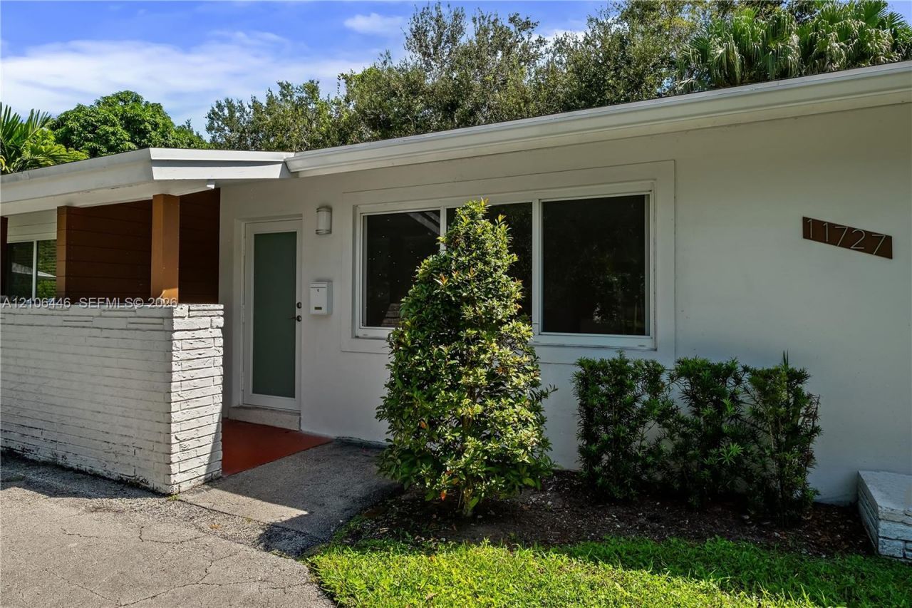 11727 SW 81 Rd , Unit 11727, Pinecrest, FL 33156 Photo