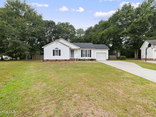 2523 Wesleyan Court , La Grange, NC 28551