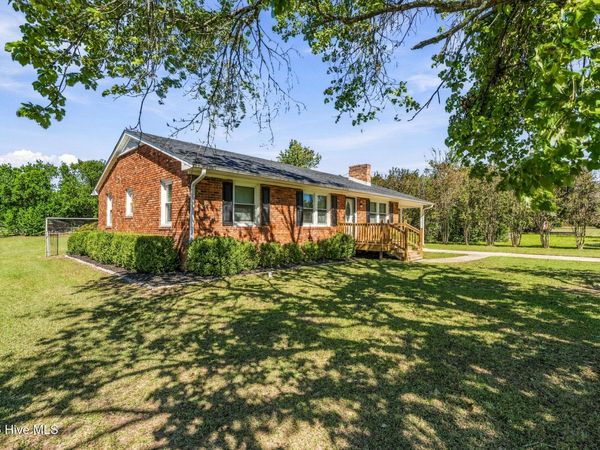 202 Mclean Street, Hamlet, NC 28345