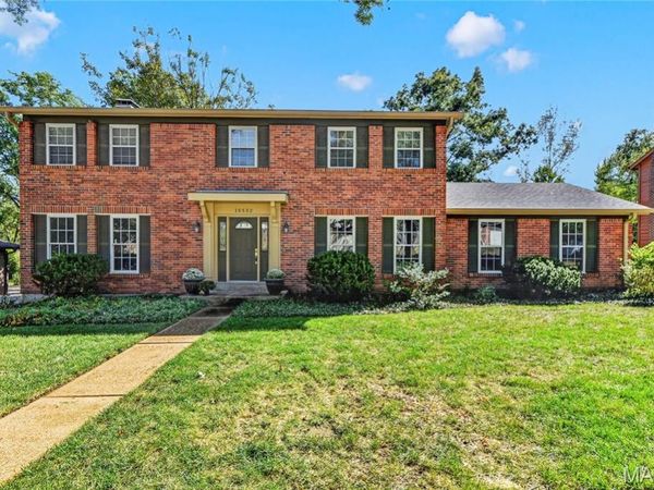 15552 Chequer Drive , Chesterfield, MO 63017
