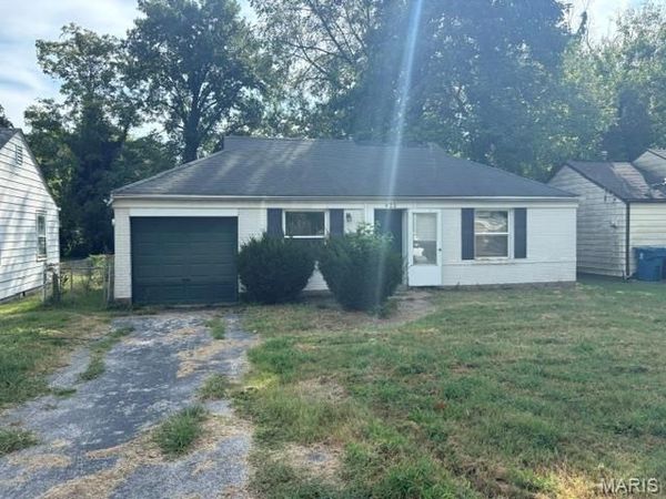 422 S Harvey Avenue , St Louis, MO 63135
