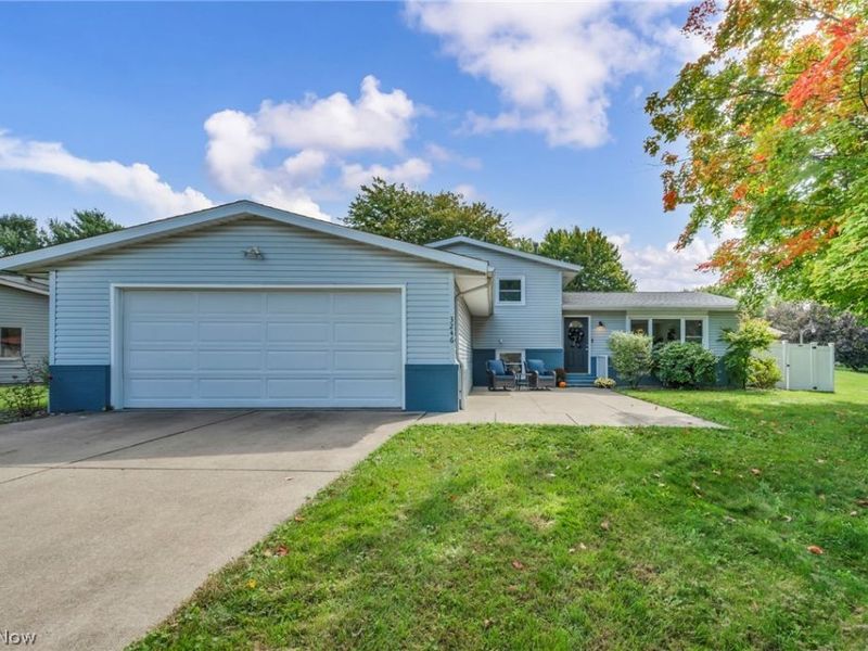 3246 Woodington Avenue SW, Canton, OH 44706 Photo 2