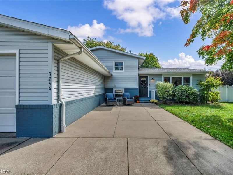 3246 Woodington Avenue SW, Canton, OH 44706 Photo 3
