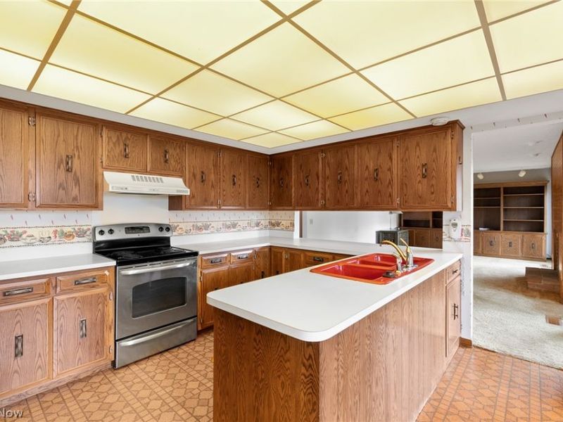 2962 Wildridge Drive NW, Massillon, OH 44646 Photo 10