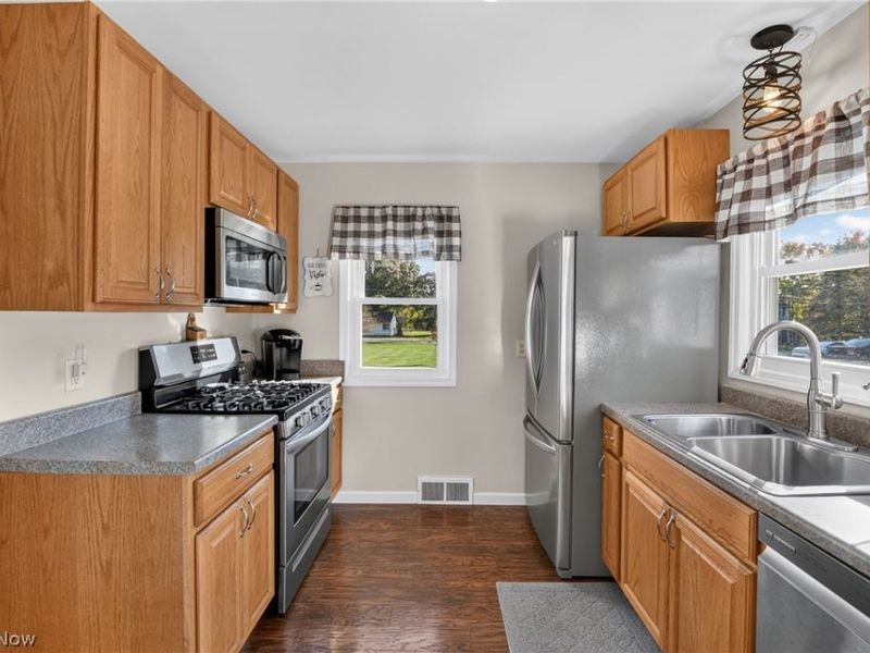 6961 Greenwich Road, Westfield Center, OH 44251 Photo 6