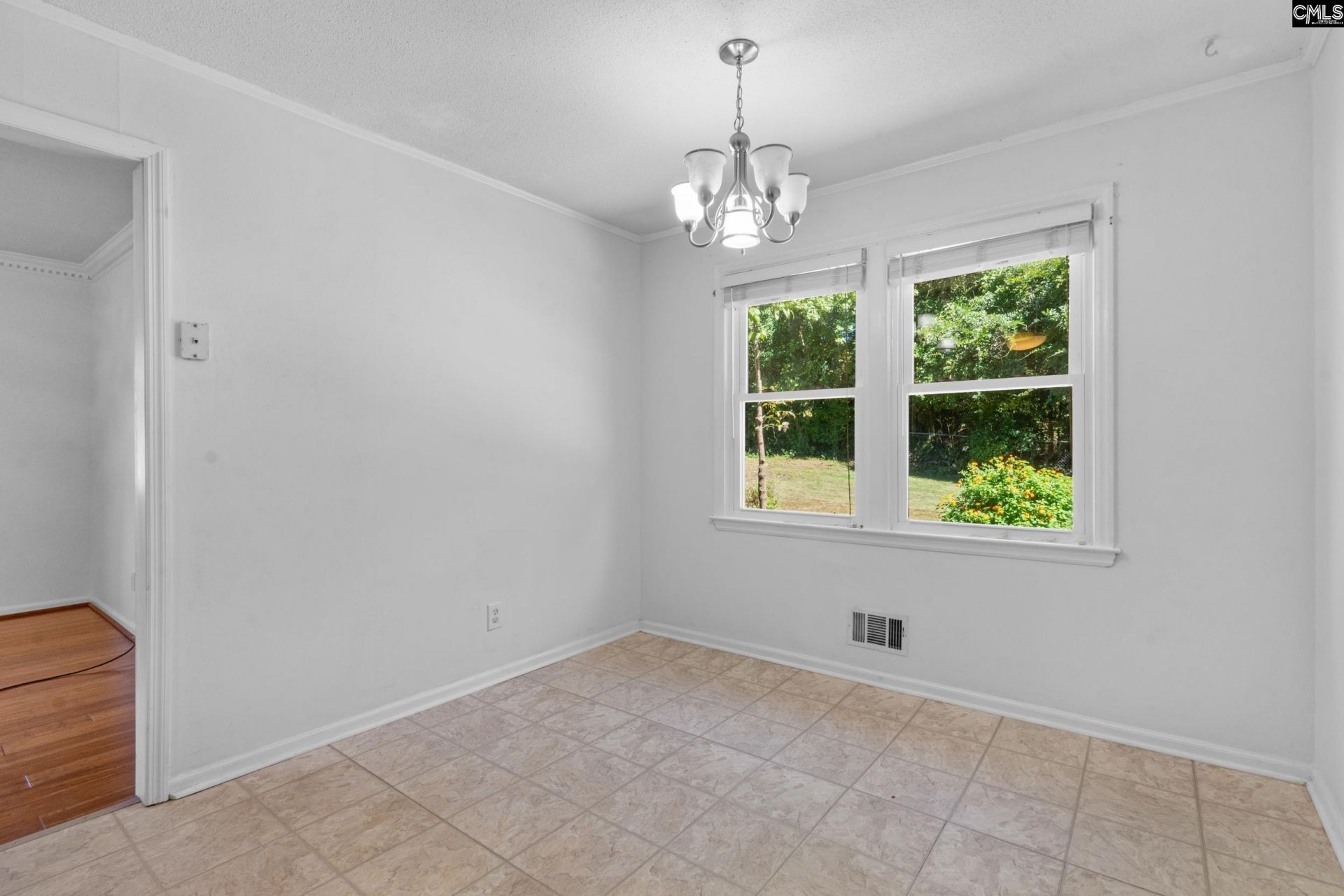 131 Canterfield Road  Photo 5