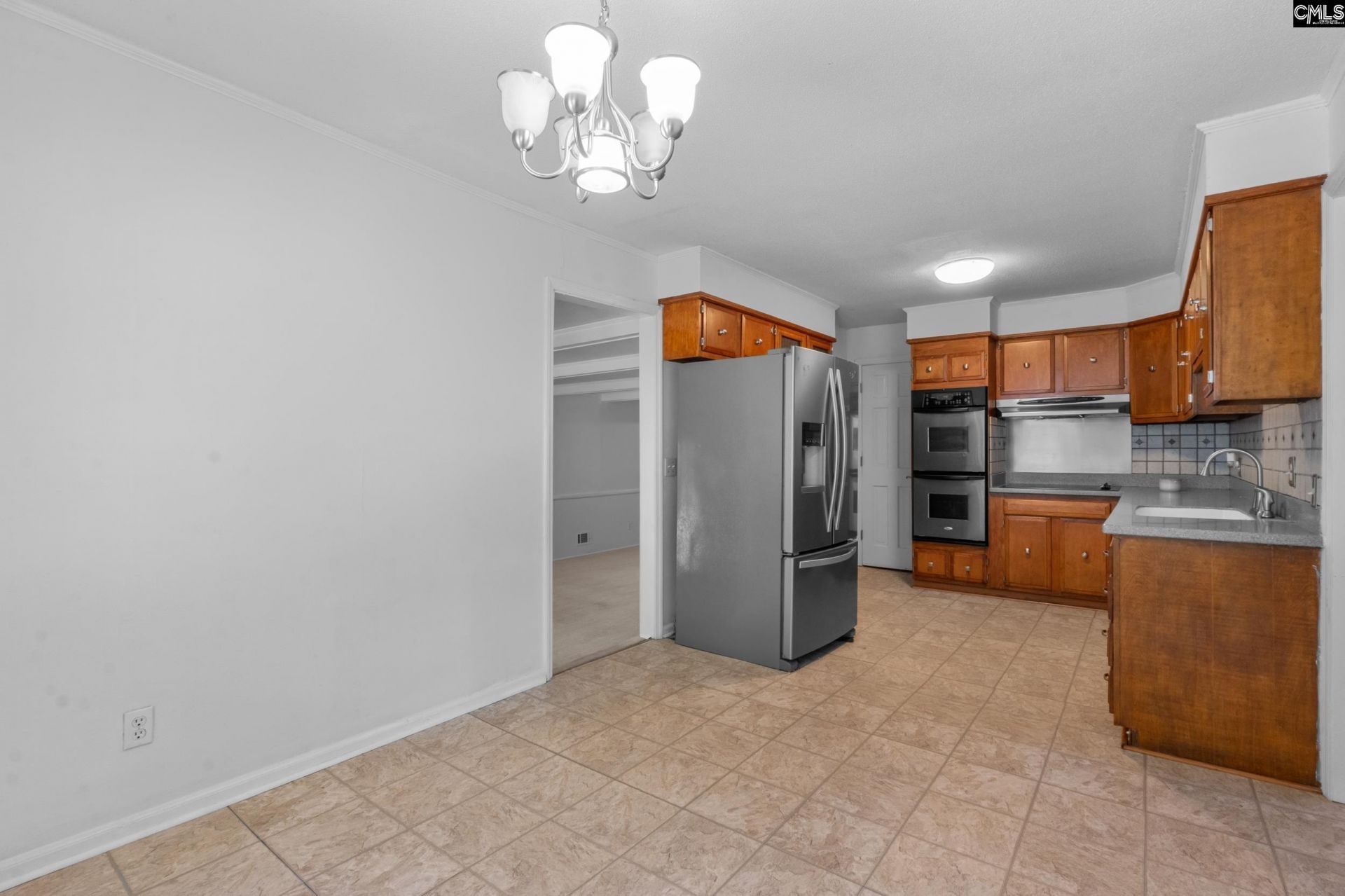 131 Canterfield Road  Photo 6