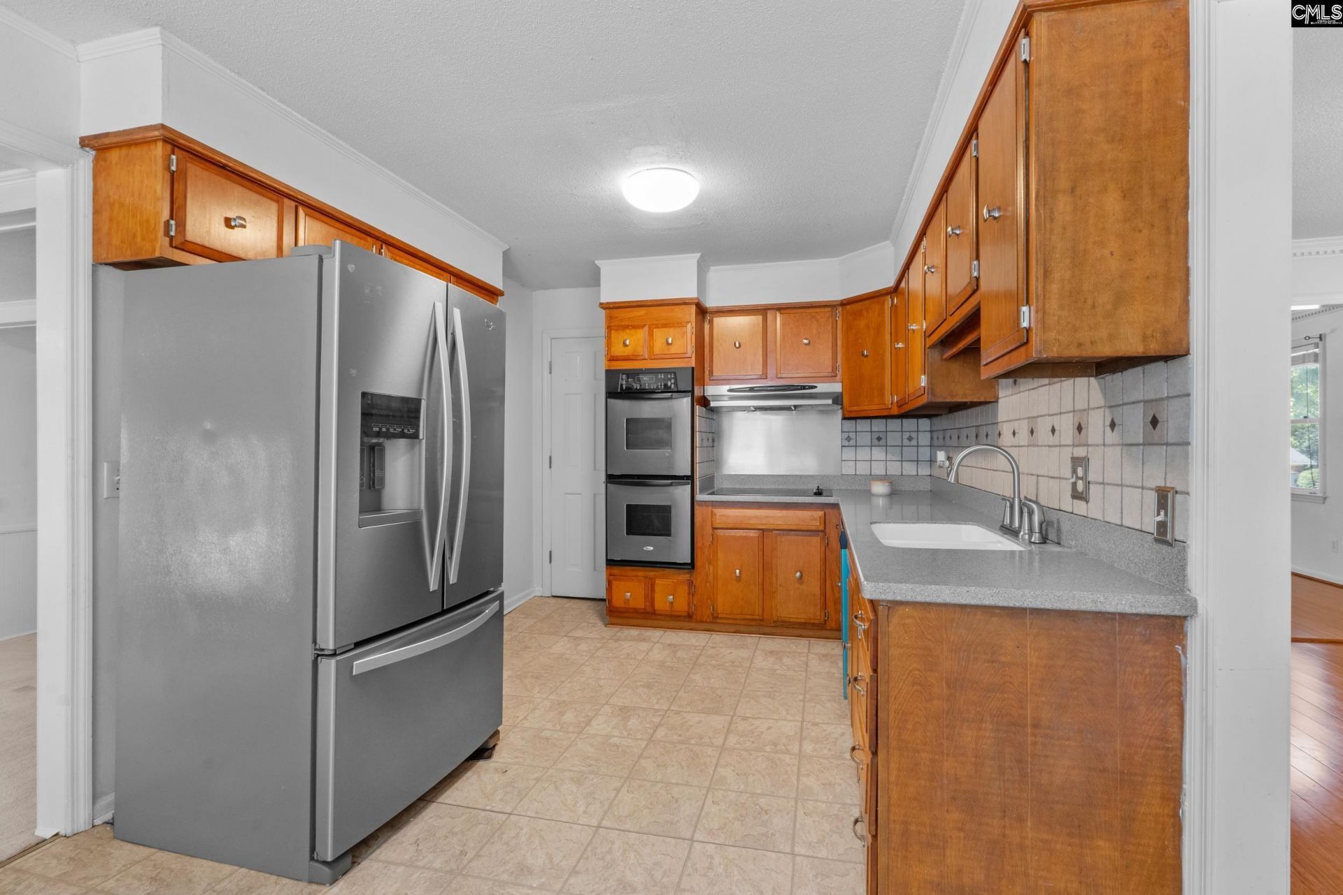 131 Canterfield Road  Photo 7