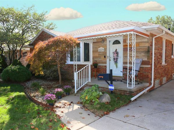 22430 O'Connor Street , St Clair Shores, Mi 48080