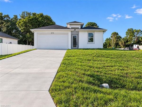 2719 28th ST W, LEHIGH ACRES, FL 33971