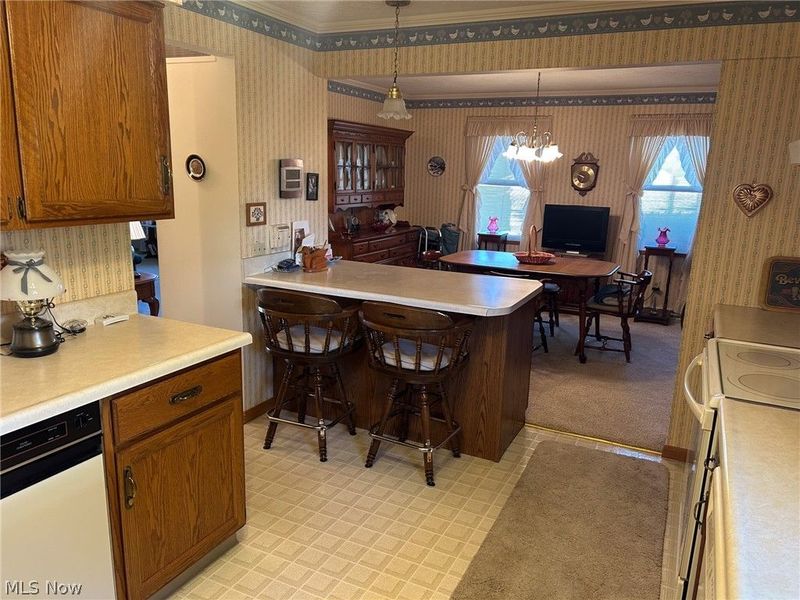 700 W Martin Street, East Palestine, OH 44413 Photo 17