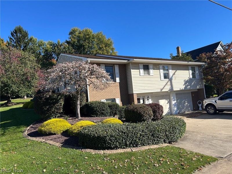 700 W Martin Street, East Palestine, OH 44413 Photo 2