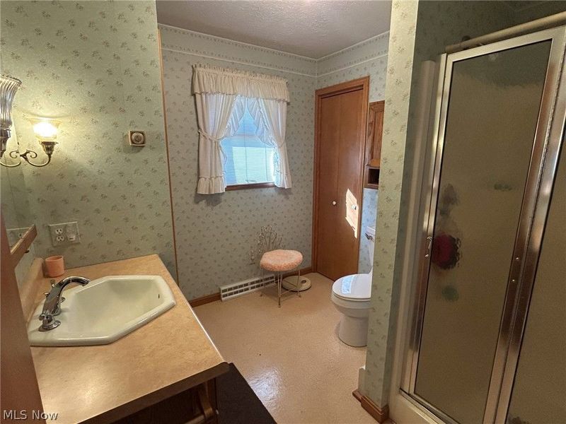 700 W Martin Street, East Palestine, OH 44413 Photo 24