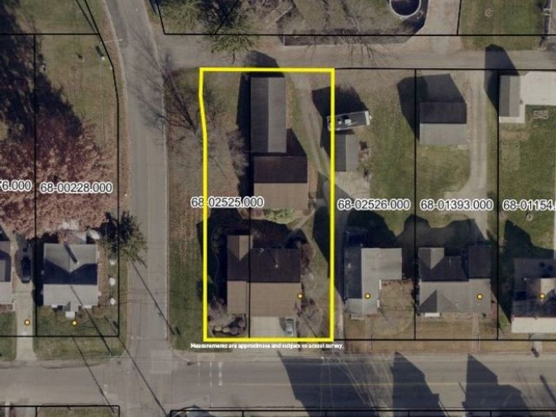 700 W Martin Street, East Palestine, OH 44413 Photo 34