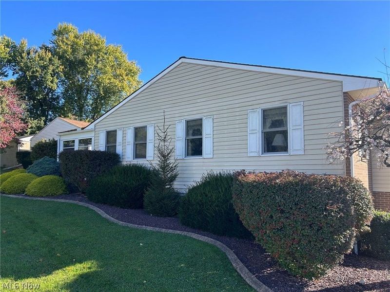 700 W Martin Street, East Palestine, OH 44413 Photo 6