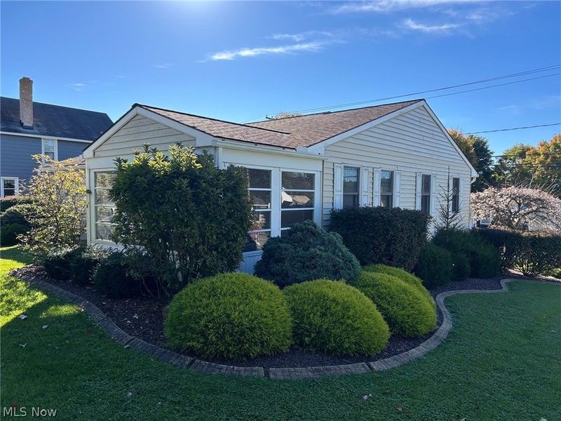 700 W Martin Street, East Palestine, OH 44413 Photo 7