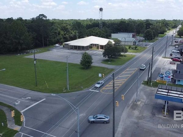 1403 S Main St, Atmore, AL 36502