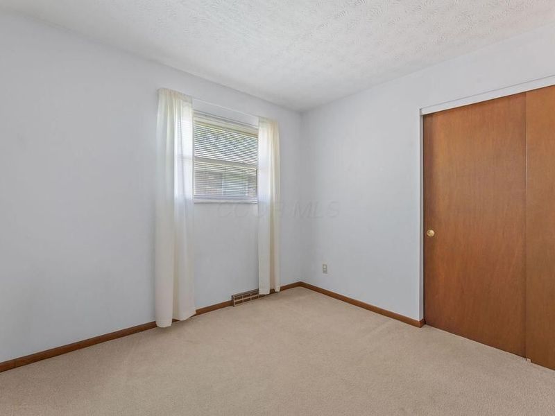 4582 Etna Road , Columbus, OH 43213 Photo 25