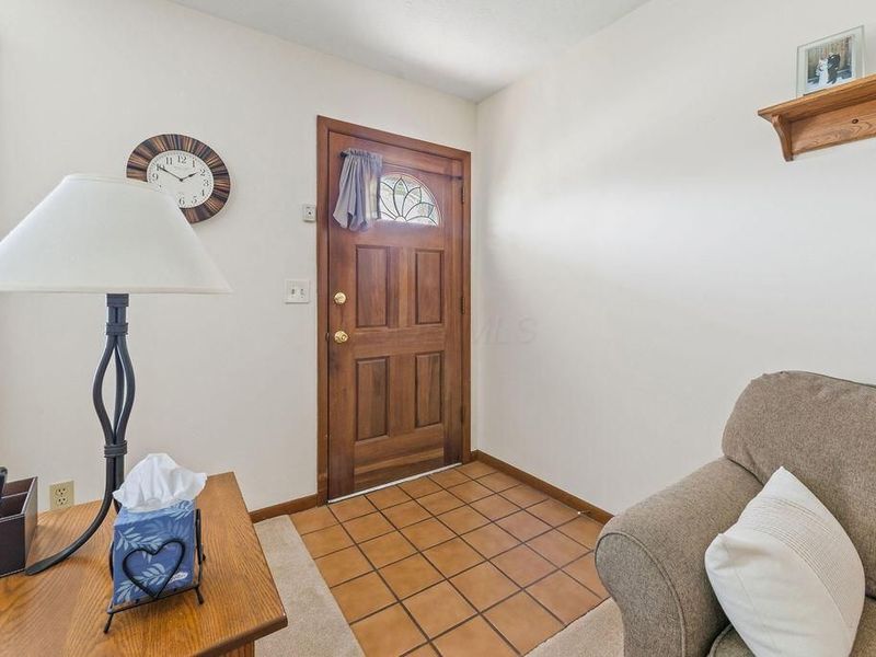 4582 Etna Road , Columbus, OH 43213 Photo 3