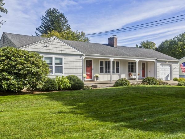 333 Kibbe Rd, East Longmeadow, MA 01028