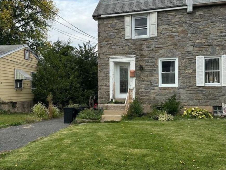 724 Eggleston Circle, Sharon Hill, PA 19079 Main Photo