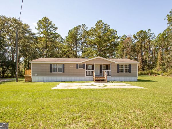 6257 Bailey Road, Blackshear, GA 31516