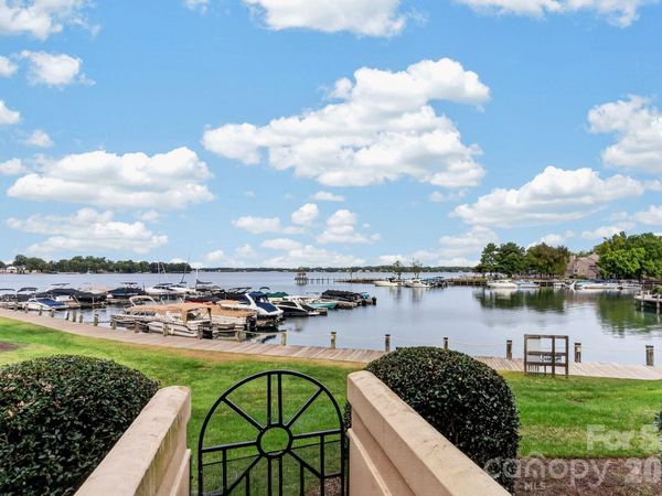 822 Southwest Drive , Davidson, NC 28036