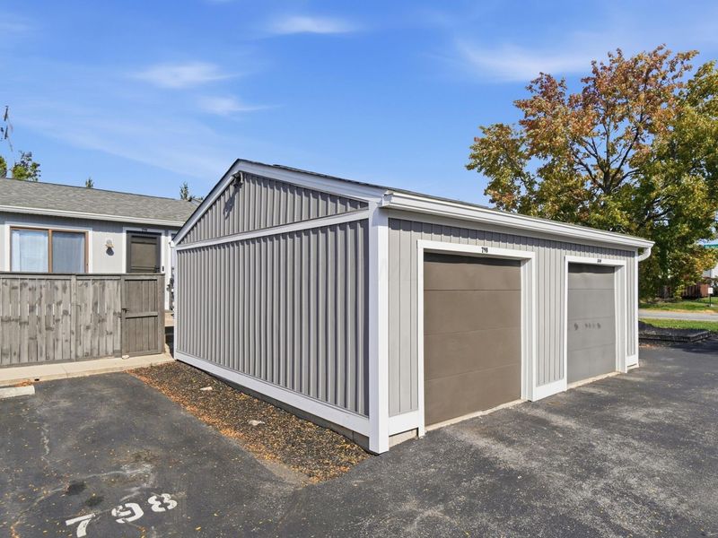 798 Timber Drive, Unit 15C, Worthington, OH 43085 Photo 2