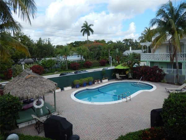 2124 NE 5TH Avenue, Unit 209, Wilton Manors, FL 33305