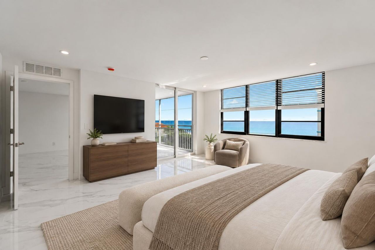 911 Ocean Drive, Unit 404, Juno Beach, FL 33408 Photo